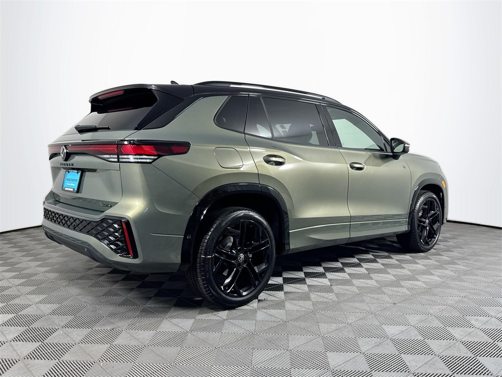 2025 Volkswagen Tiguan SE R-Line Black photo 11