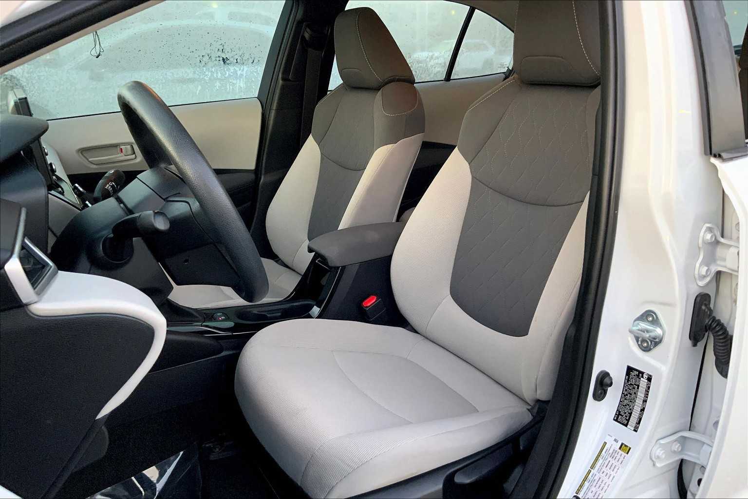 2022 Toyota Corolla LE photo 7