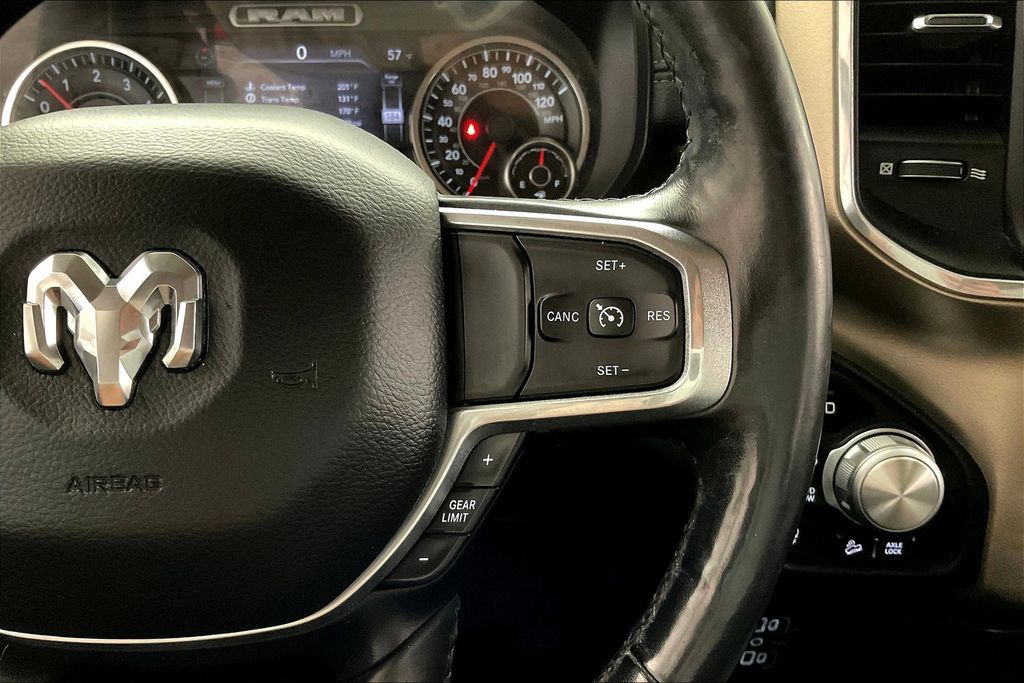 2019 Ram 1500 Laramie photo 16