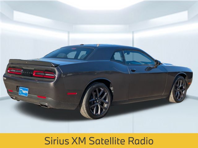 2023 Dodge Challenger SXT photo 4