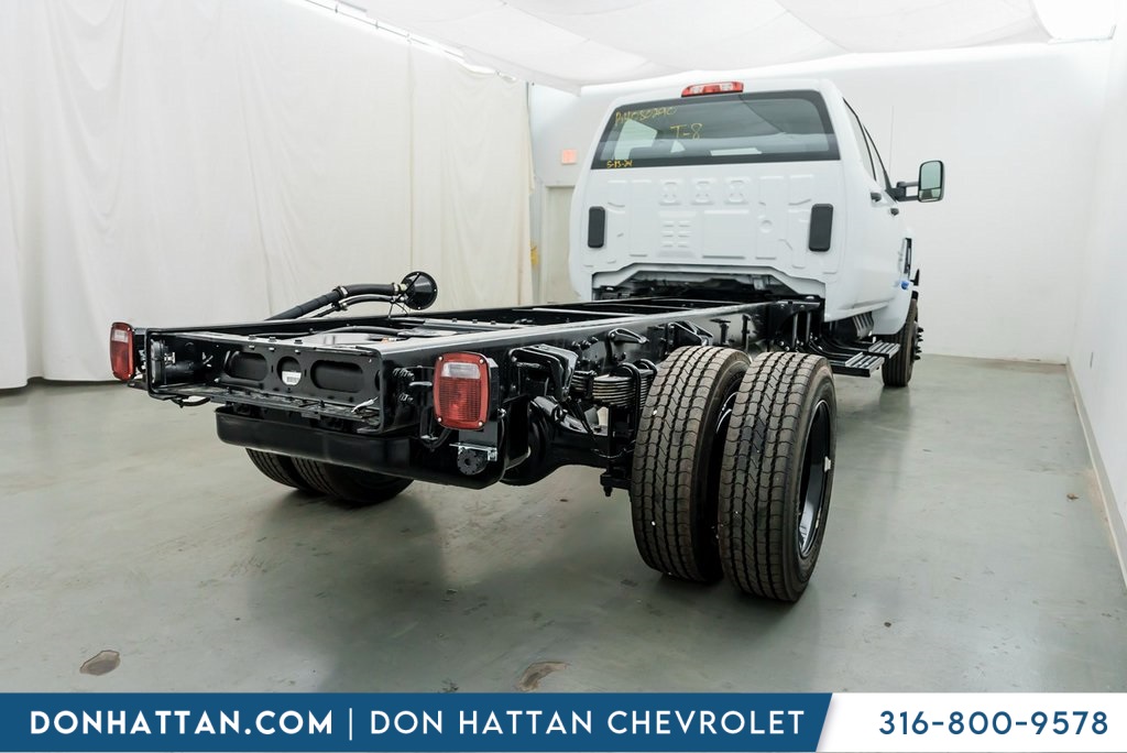 2024 Chevrolet Silverado 4500HD Work Truck photo 28
