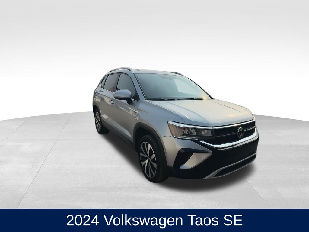 2024 Volkswagen Taos SE photo 2