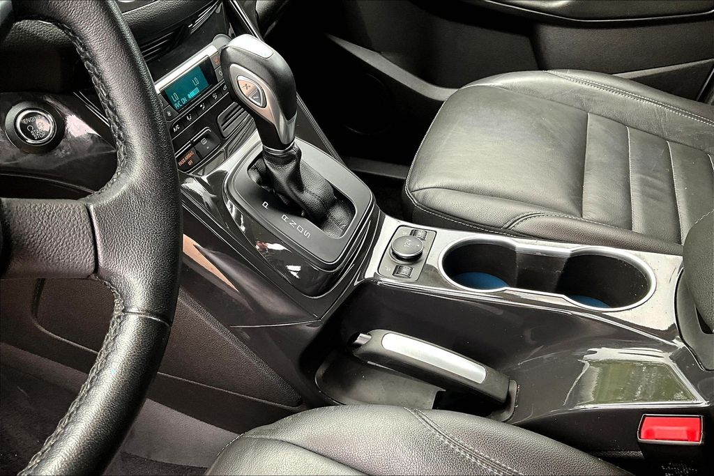 2016 Ford Escape Titanium photo 16