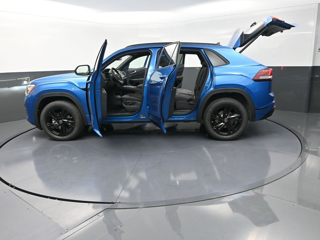 2025 Volkswagen Atlas Cross Sport SEL R-Line photo 29
