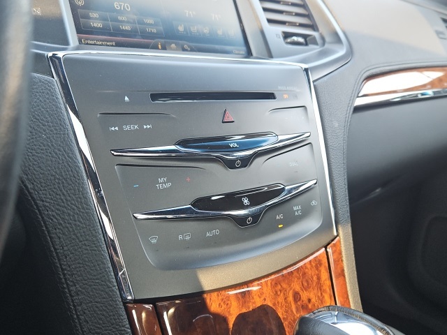 2015 Lincoln MKS EcoBoost photo 41