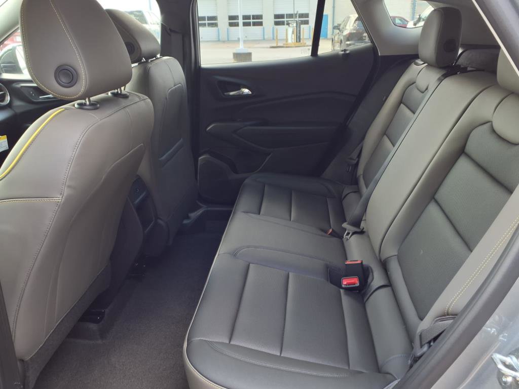 2025 Chevrolet Trax ACTIV photo 13