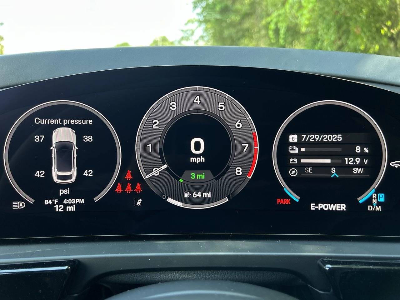 2025 Porsche Cayenne E-Hybrid Coupe photo 19