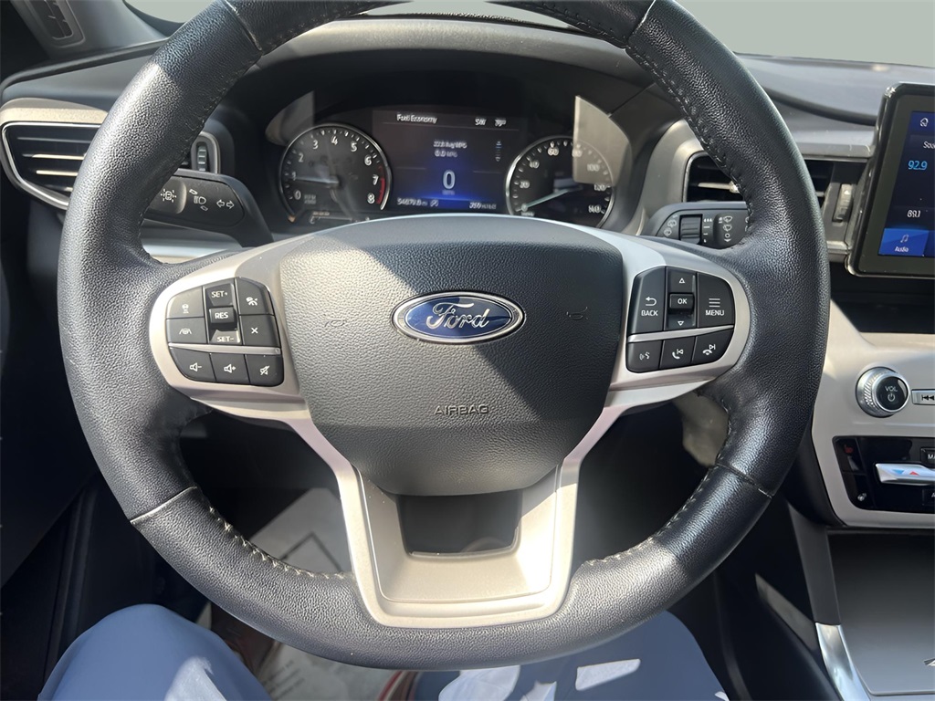2022 Ford Explorer XLT photo 19