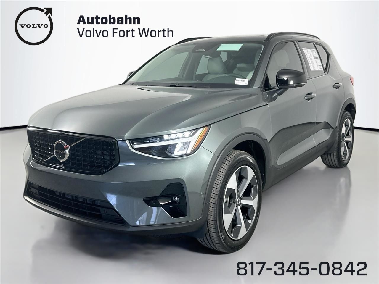 2026 Volvo XC40 Plus's photo