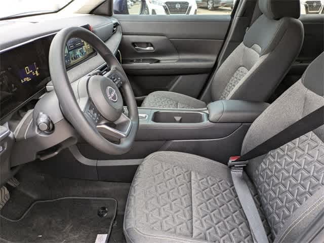 2025 Nissan Kicks SV photo 14