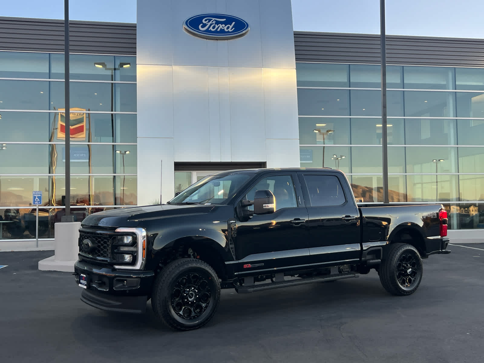 2026 Ford F-350 Super Duty Lariat's photo