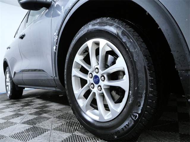 Certified 2022 Ford Escape SE with VIN 1FMCU9G60NUB72184 for sale in Shakopee, Minnesota