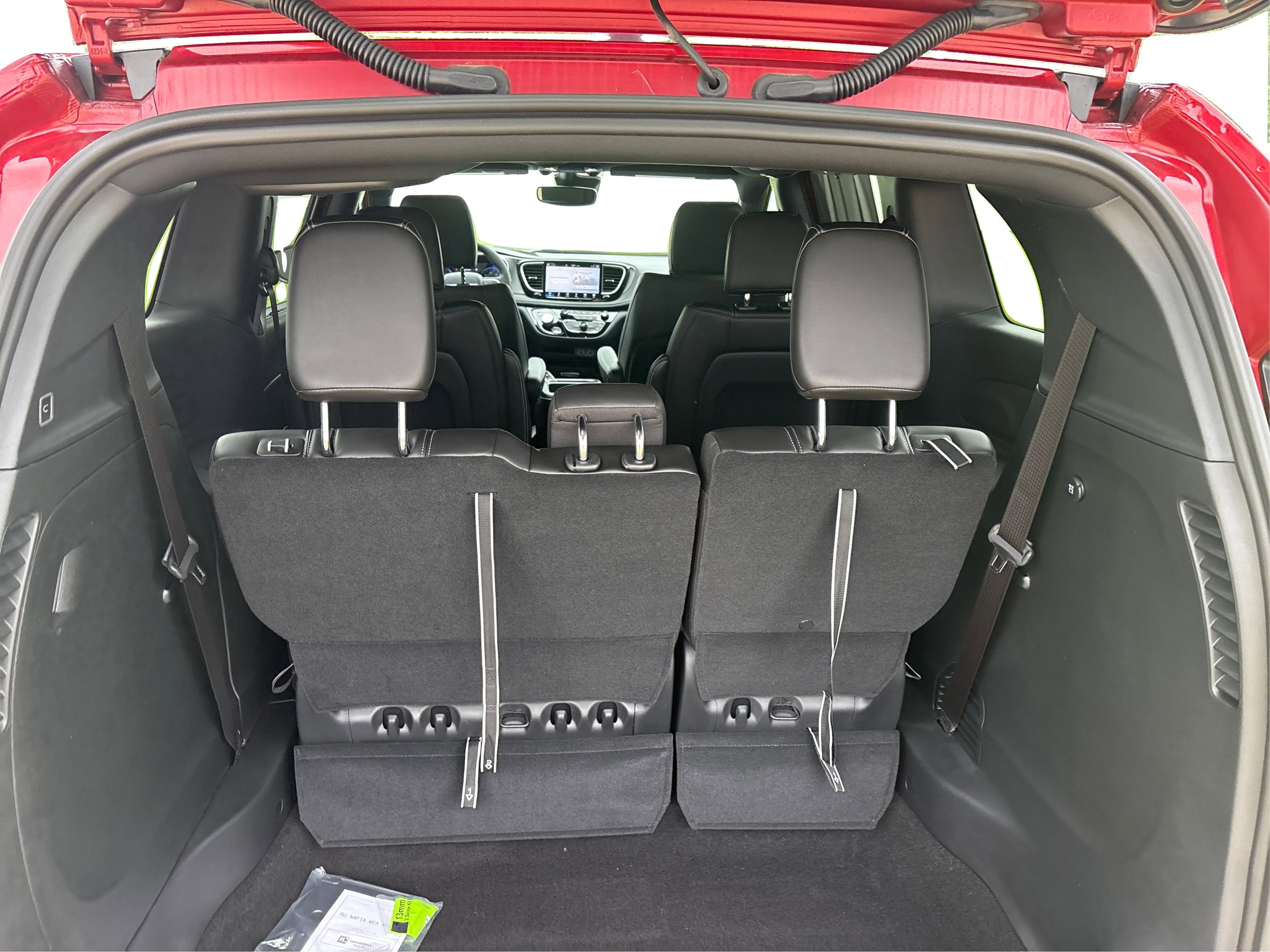 2025 Chrysler Pacifica photo 11
