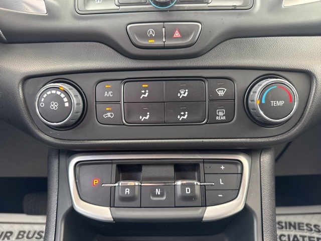 2024 Gmc Terrain SLE photo 21