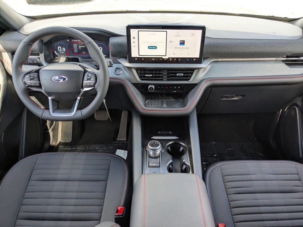 2025 Ford Explorer ST-Line photo 15