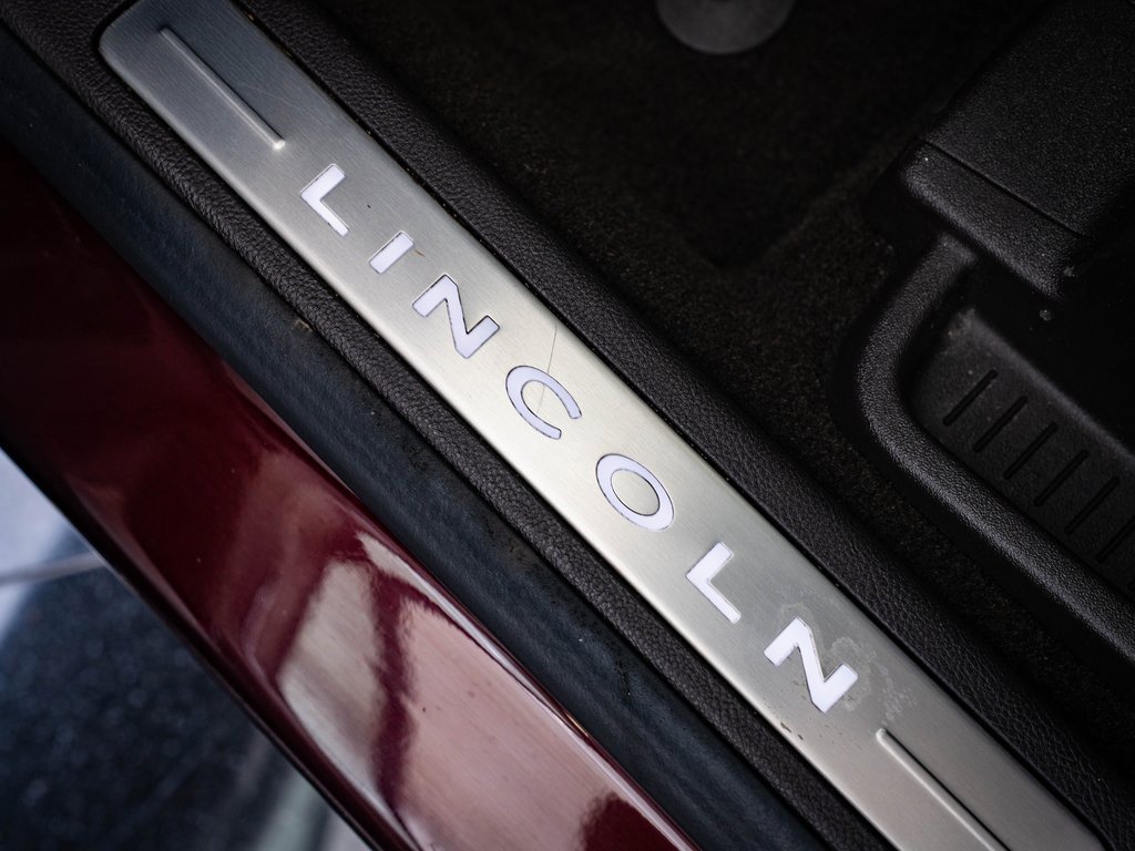 2022 Lincoln Nautilus Black Label photo 21