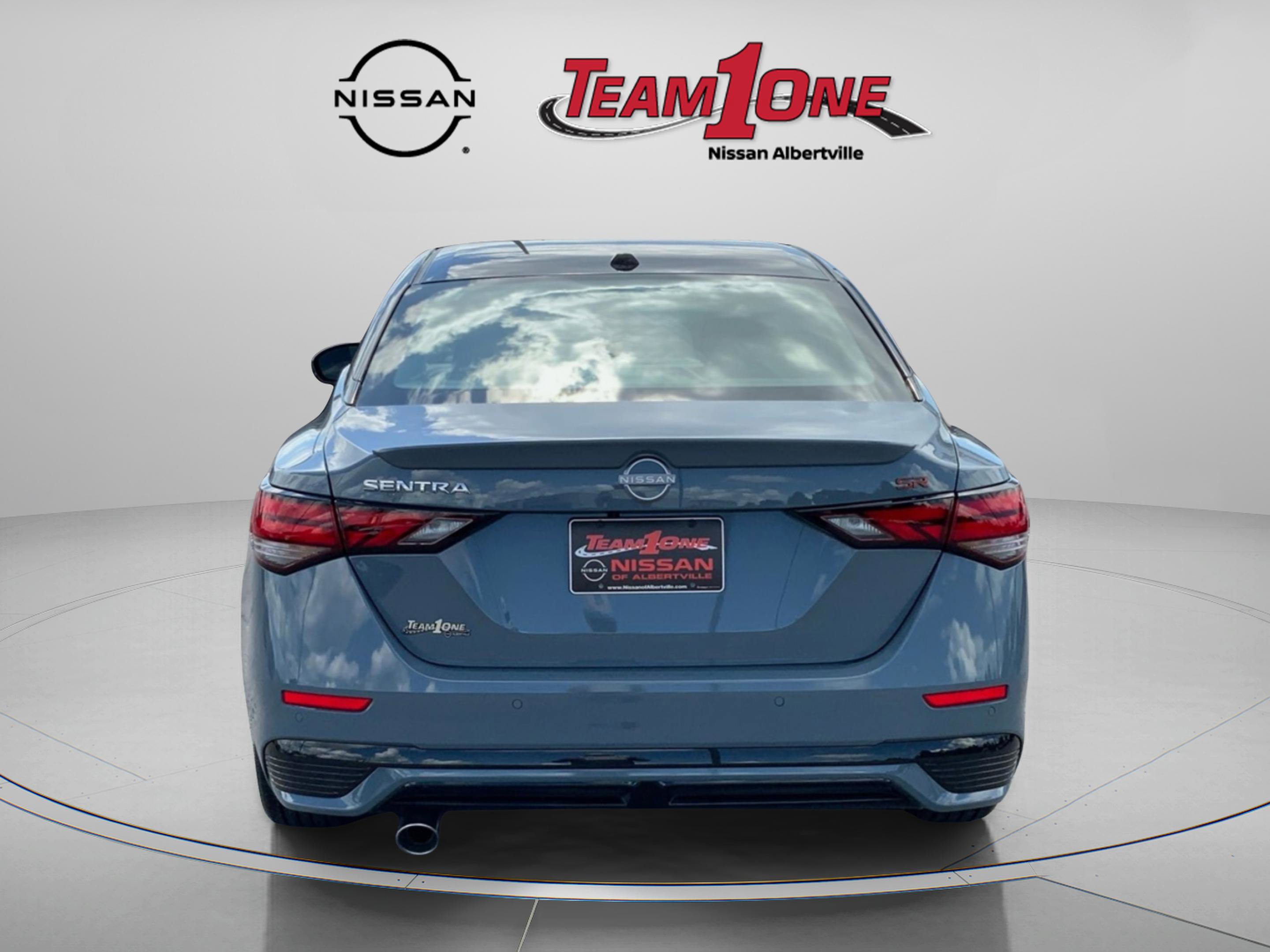 2025 Nissan Sentra SR photo 4