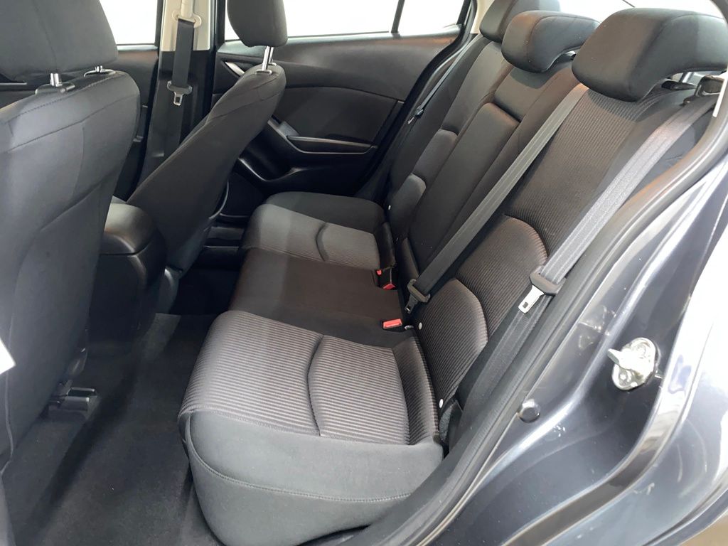2016 Mazda Mazda3 Touring photo 8