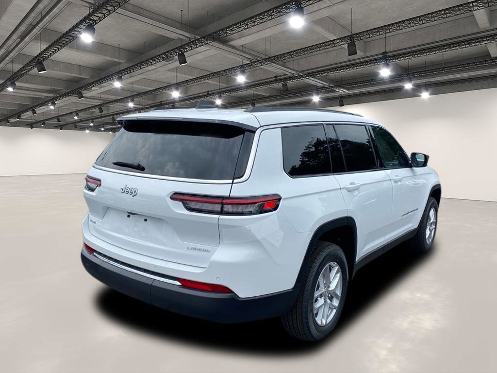 2025 Jeep Grand Cherokee Laredo X photo 2