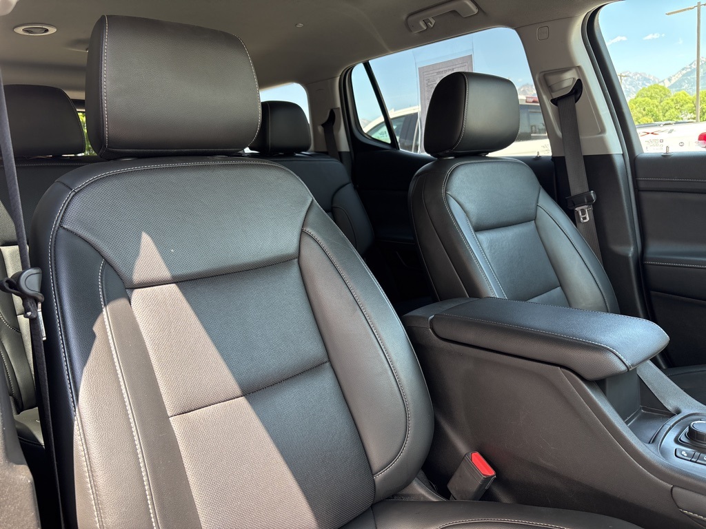 2023 Gmc Acadia SLT photo 16