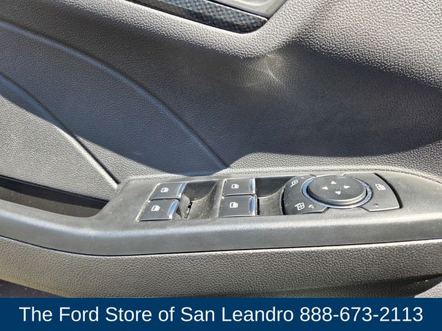 2024 Ford Escape ST-Line photo 16