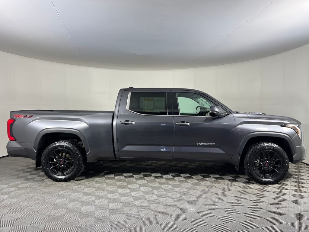 2023 Toyota Tundra Limited photo 4