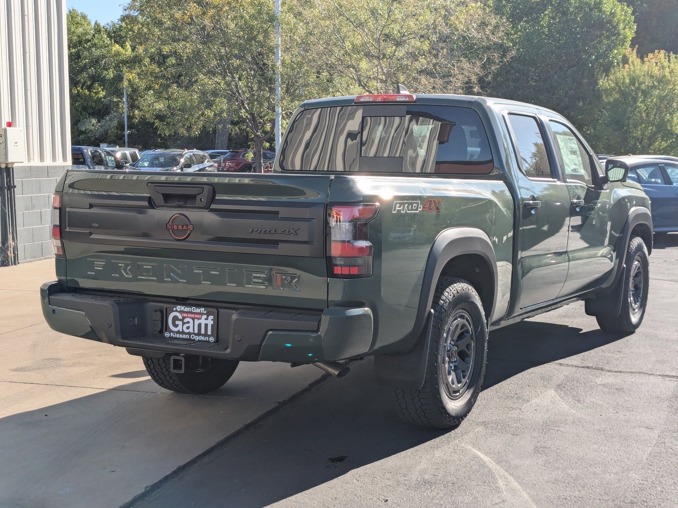 2026 Nissan Frontier Crew Cab PRO-4X photo 2