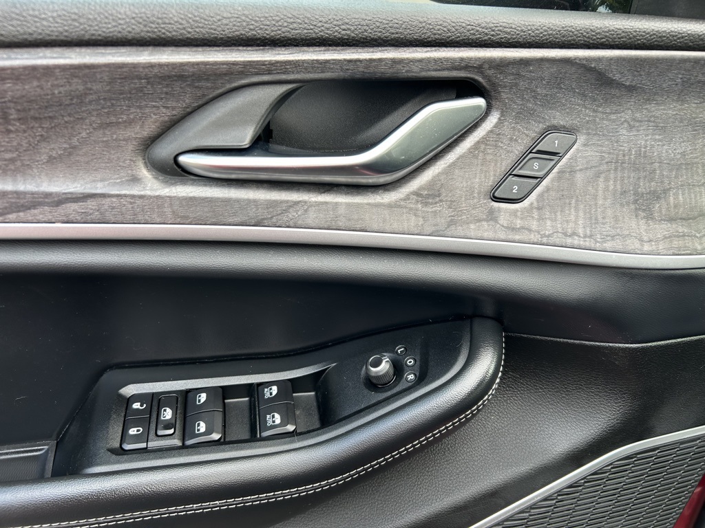 2022 Jeep Grand Cherokee Limited photo 10