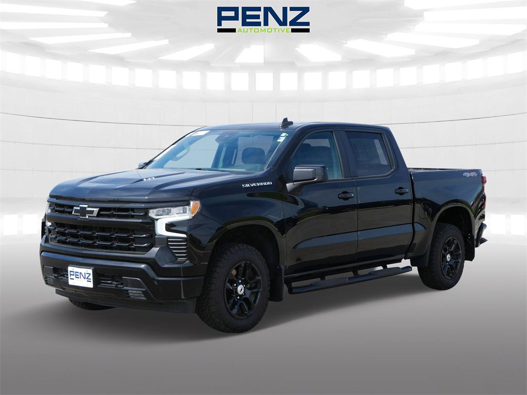 2023 Chevrolet Silverado 1500 RST photo 3