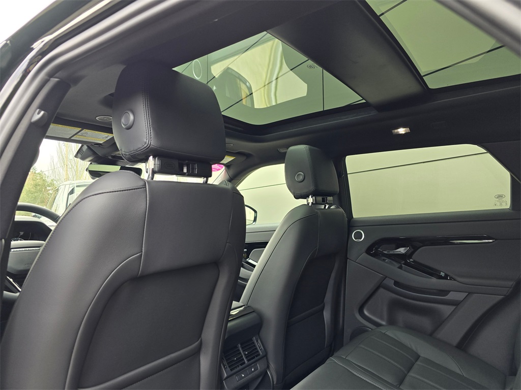 2026 Land Rover Range Rover Evoque S photo 21