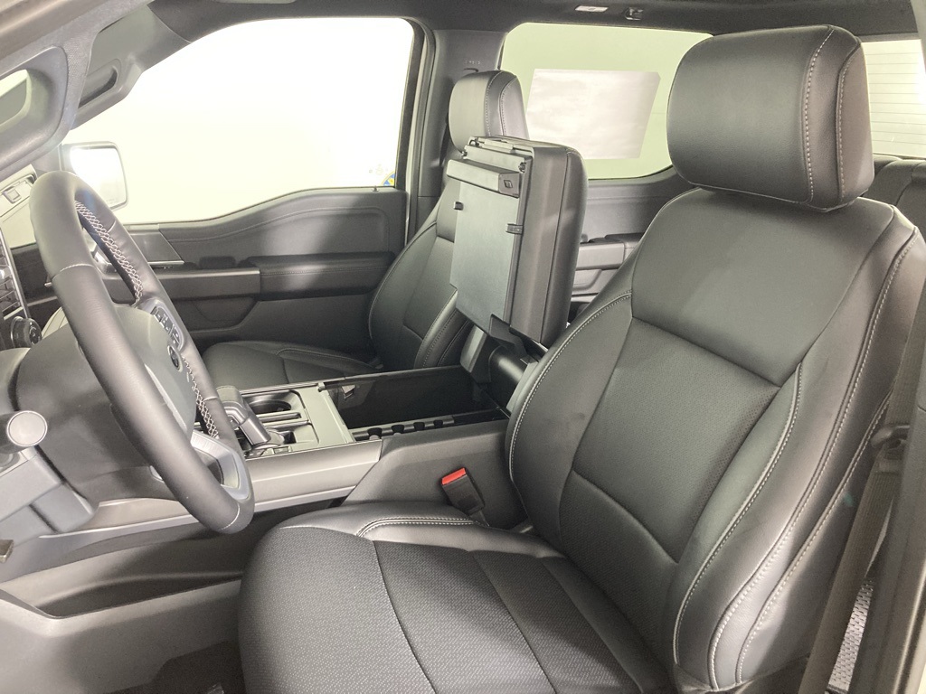 2025 Ford F-150 Lariat photo 7