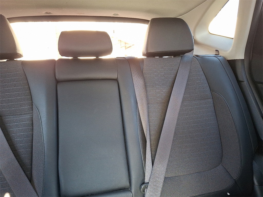 2022 Kia Seltos S photo 16