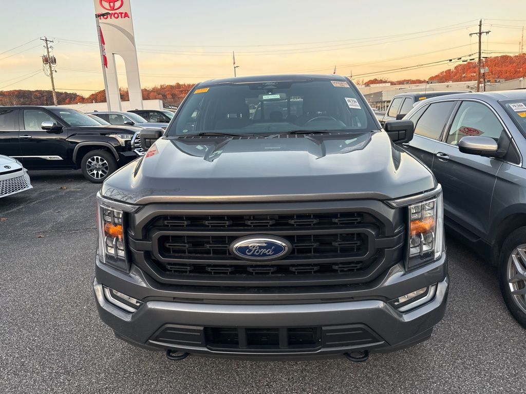 2022 Ford F-150 XLT photo 2