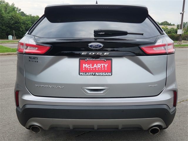 2024 Ford Edge Titanium photo 4