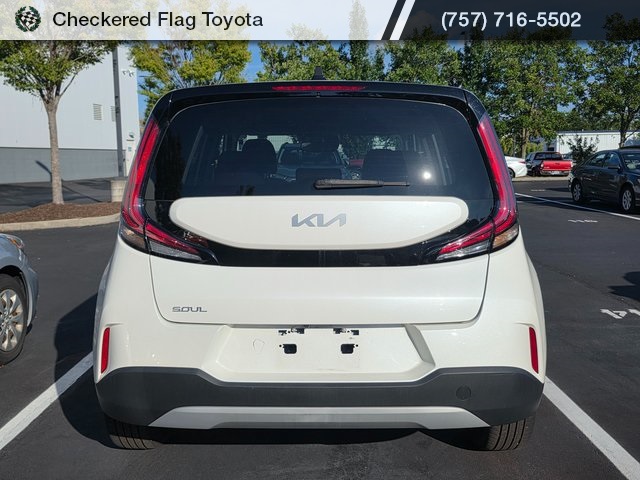 2023 Kia Soul LX photo 4