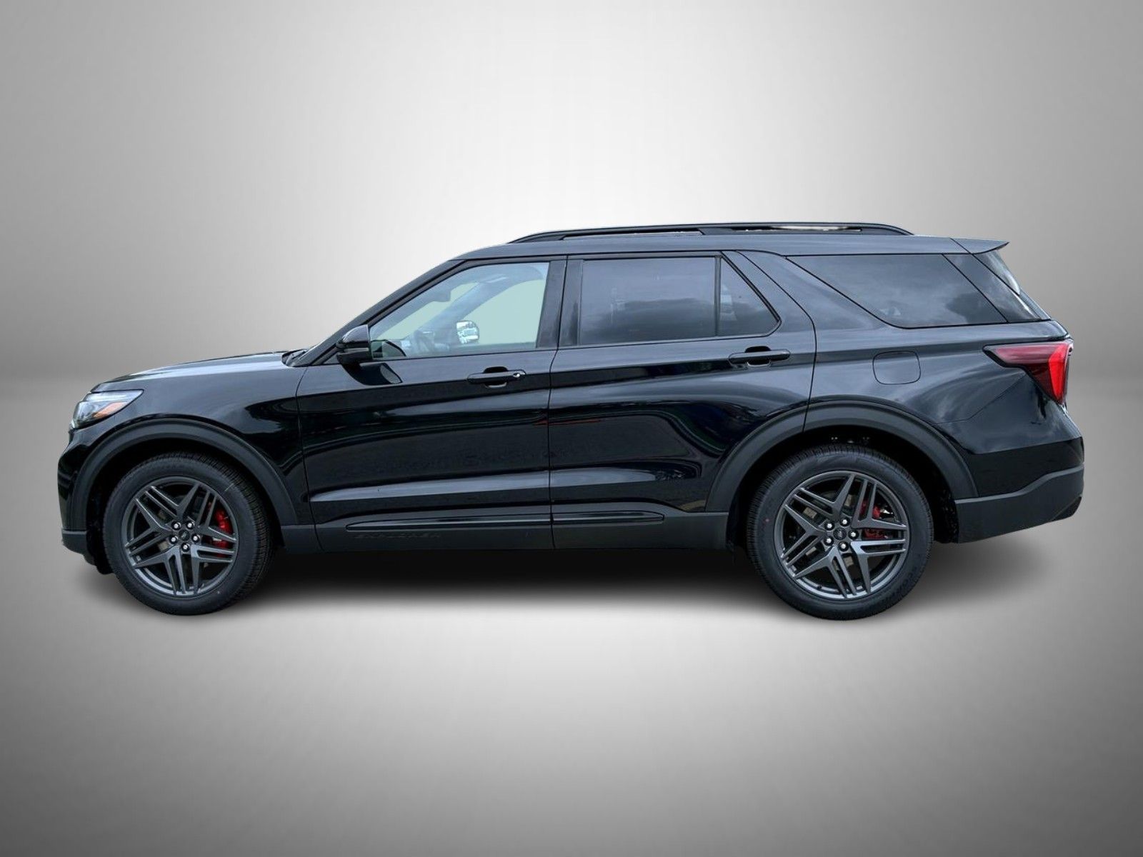 2025 Ford Explorer ST photo 6