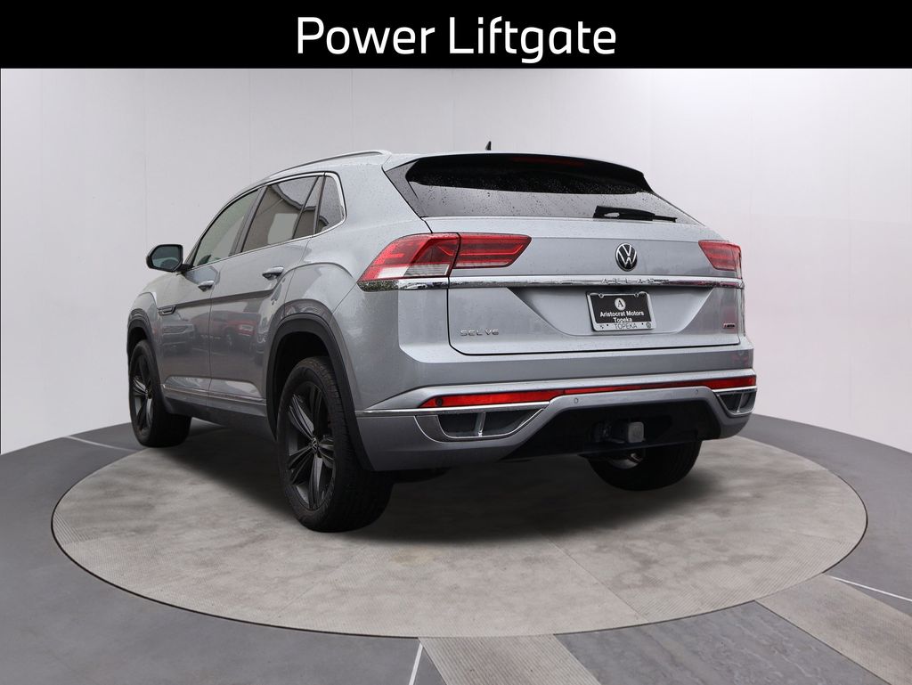 2022 Volkswagen Atlas Cross Sport V6 SEL R-Line photo 4