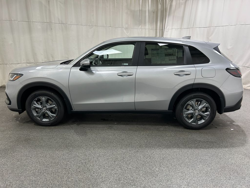 2026 Honda HR-V LX photo 3