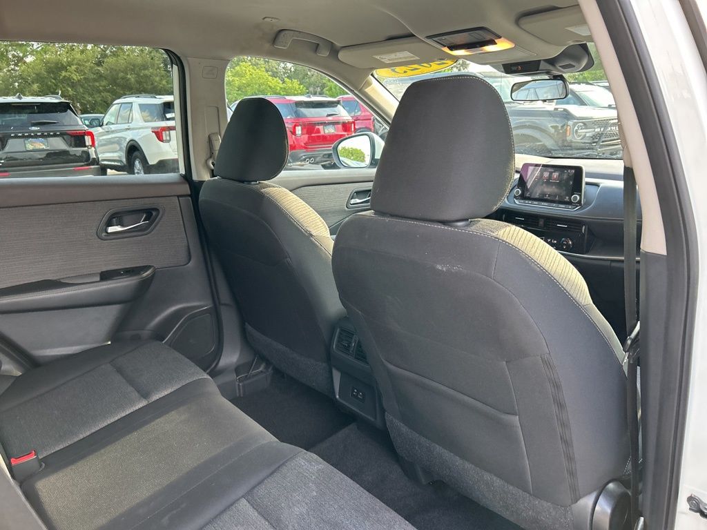 2023 Nissan Rogue SV photo 39