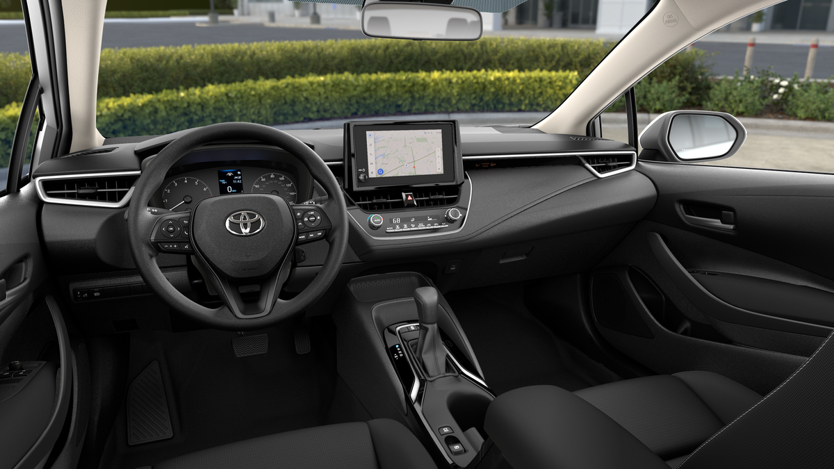 2025 Toyota Corolla LE photo 18
