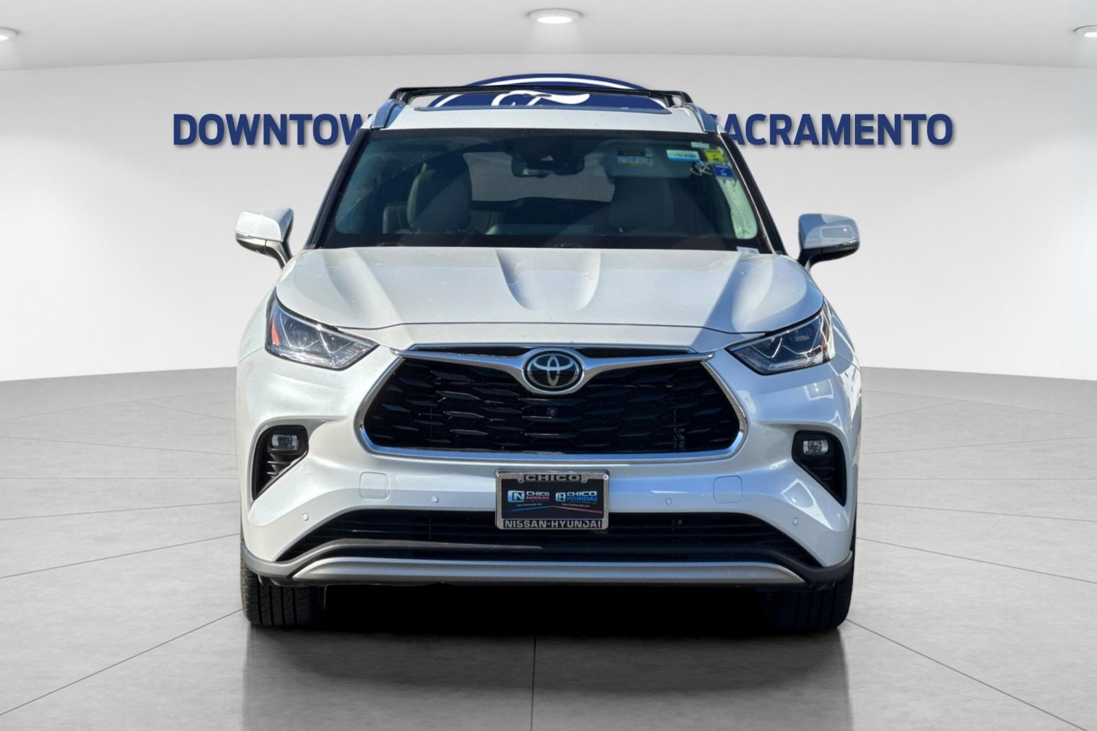 2022 Toyota Highlander Platinum photo 10
