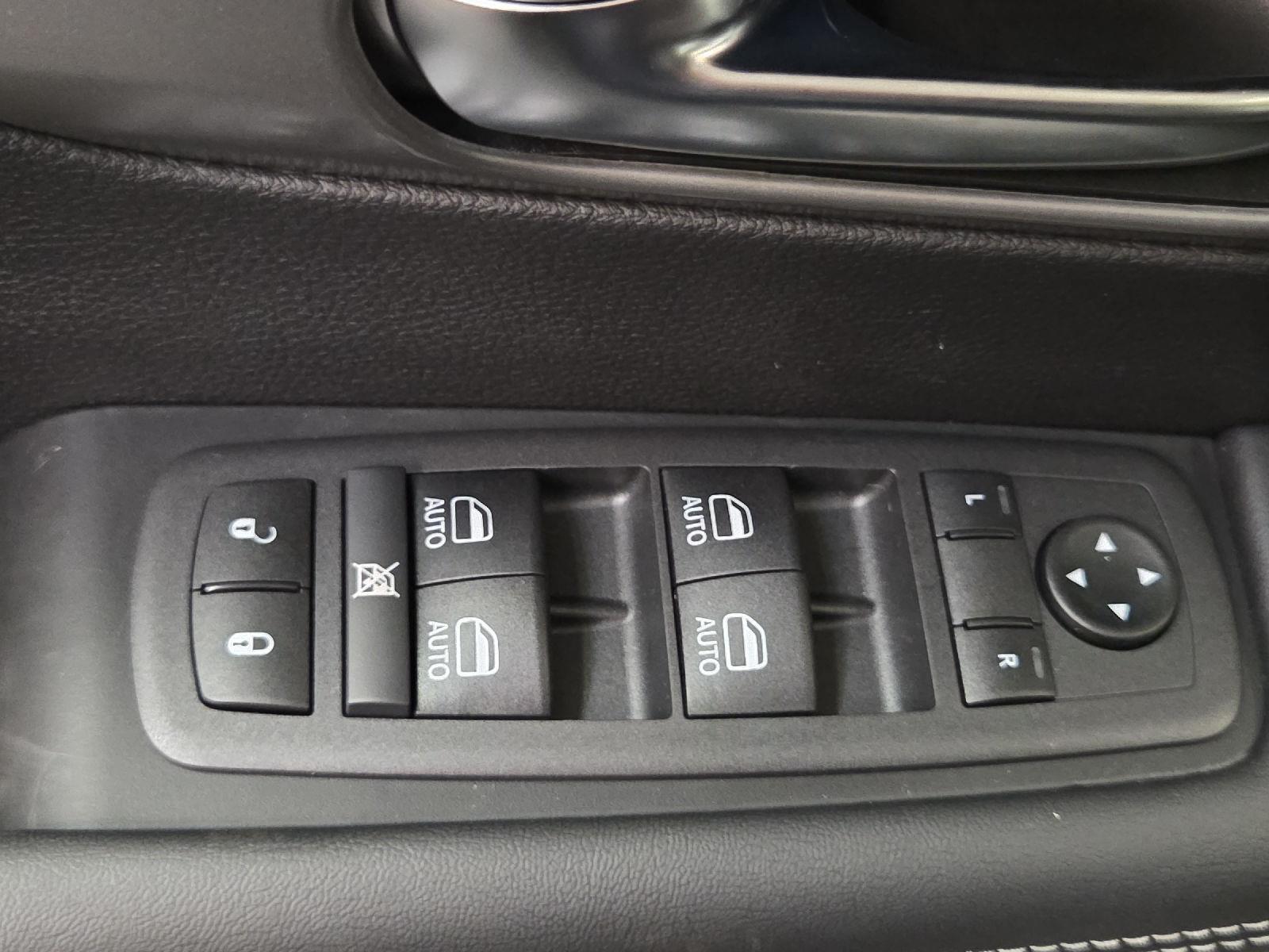 2026 Chrysler Pacifica photo 52