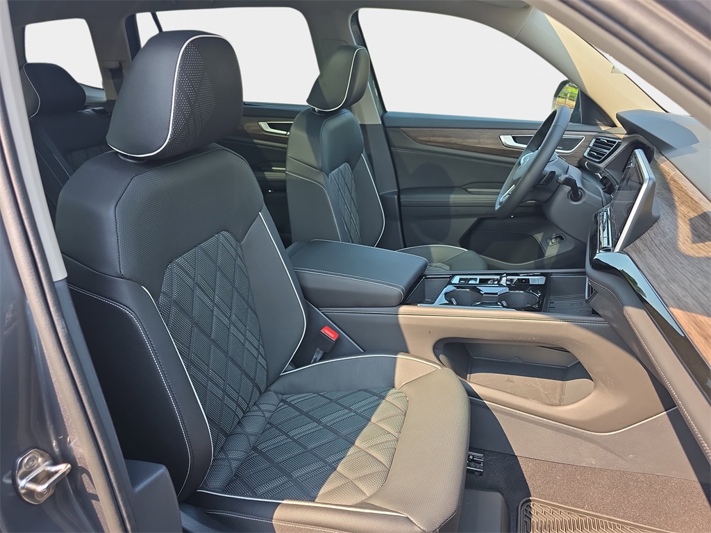 2025 Volkswagen Atlas SEL Premium R-Line photo 8