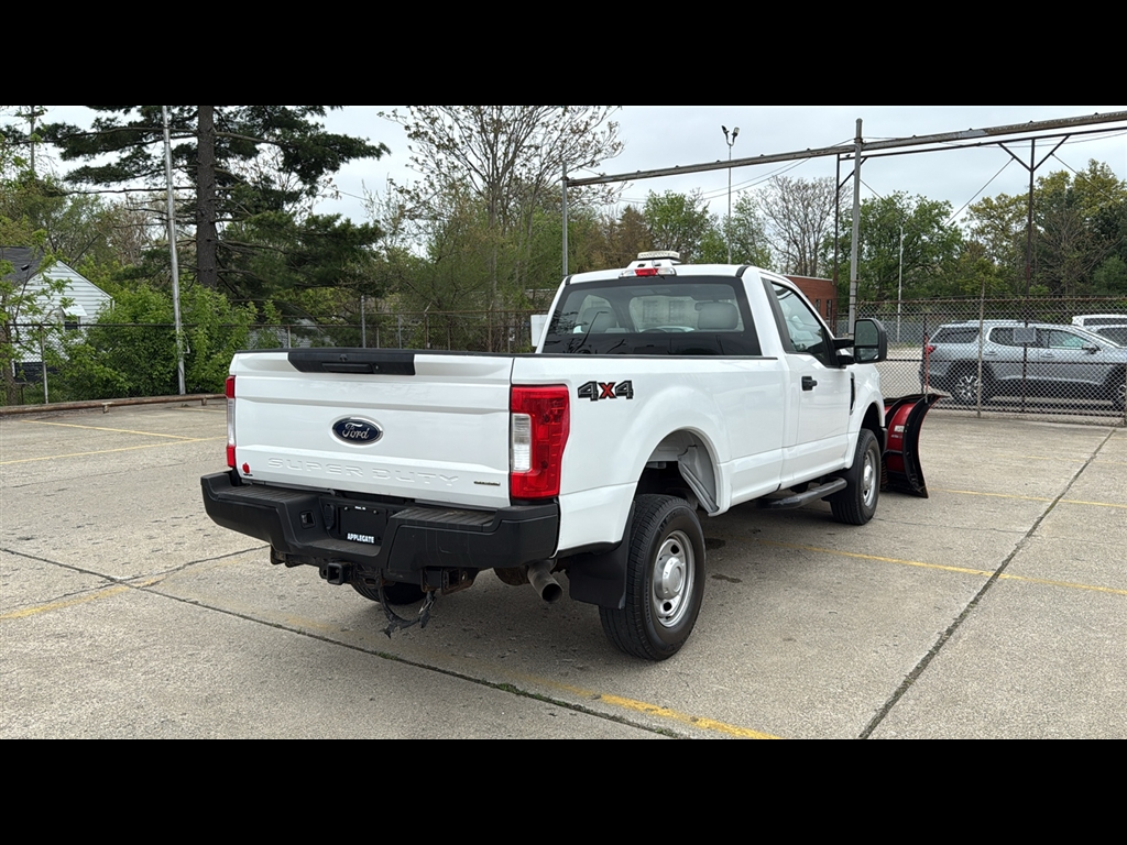 2019 Ford F-250 XL photo 3