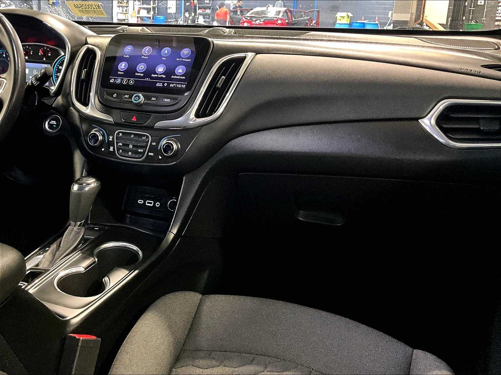 2020 Chevrolet Equinox LT photo 13