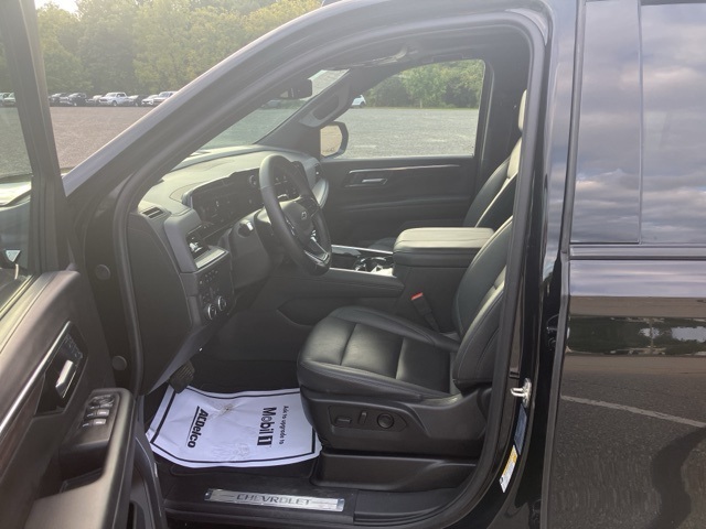 2025 Chevrolet Tahoe Z71 photo 22