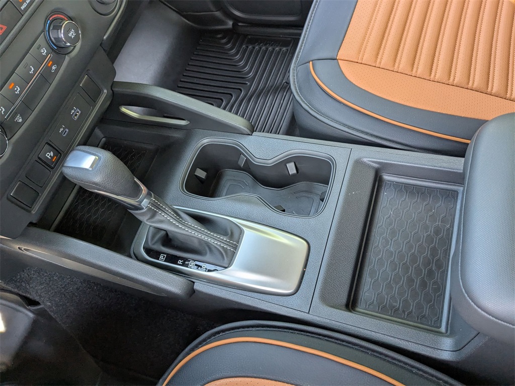 2024 Nissan Frontier SV photo 15