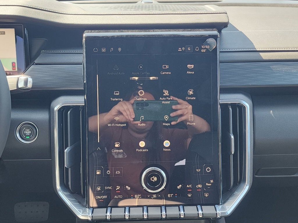 2025 Gmc Acadia Elevation photo 29