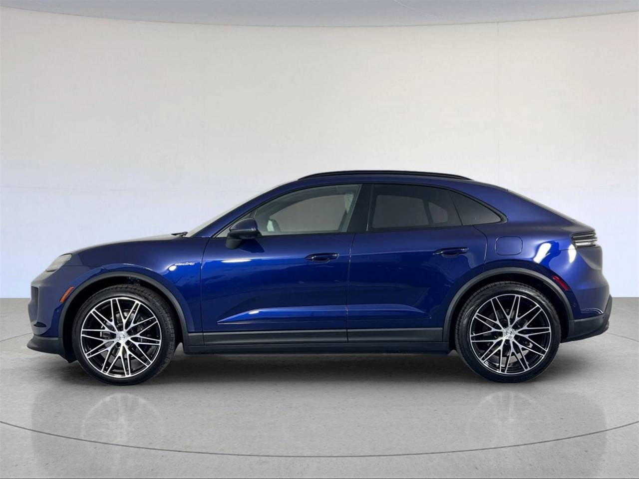 Used 2025 Porsche Macan Base with VIN WP1AD2XA3SL077865 for sale in Redwood City, CA