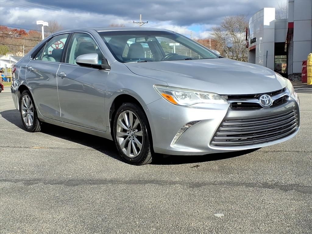 2016 Toyota Camry XLE